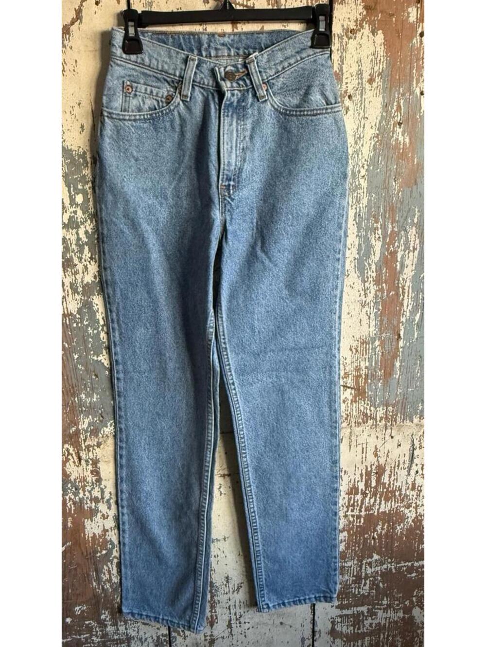 Vintage Levi's Women's jeans size 3M